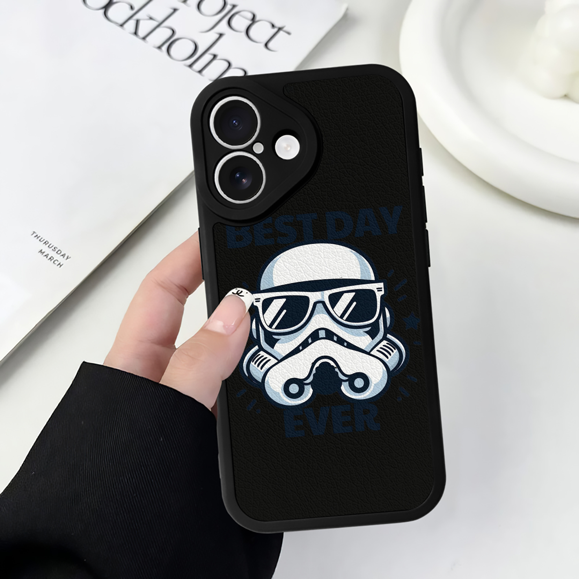 （画像用） スター・ウォーズ Star Wars 【iPhone 16シリーズ対応】シリコンスマホケース（レザー調） 材質：シリコン
